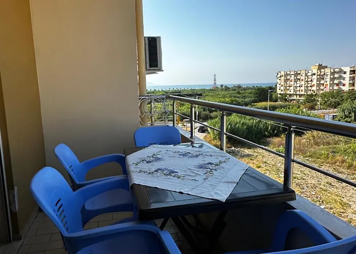 Orikum Home Apartment *